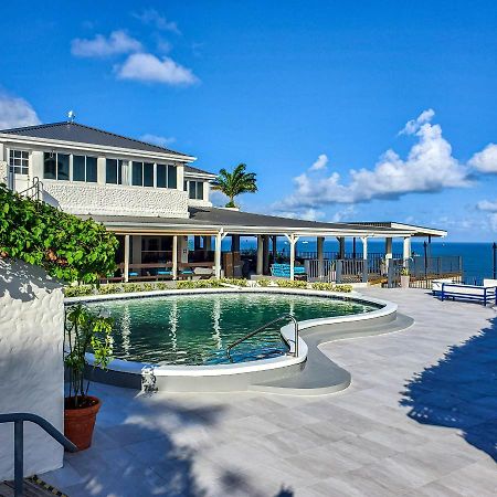 Trade Winds Hotel Dickenson Bay Exteriör bild